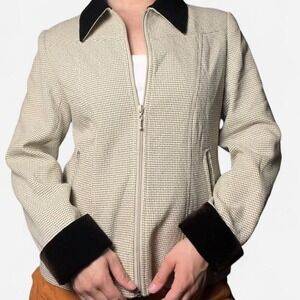 Joni's Zip Up Velvet Collared Jacket